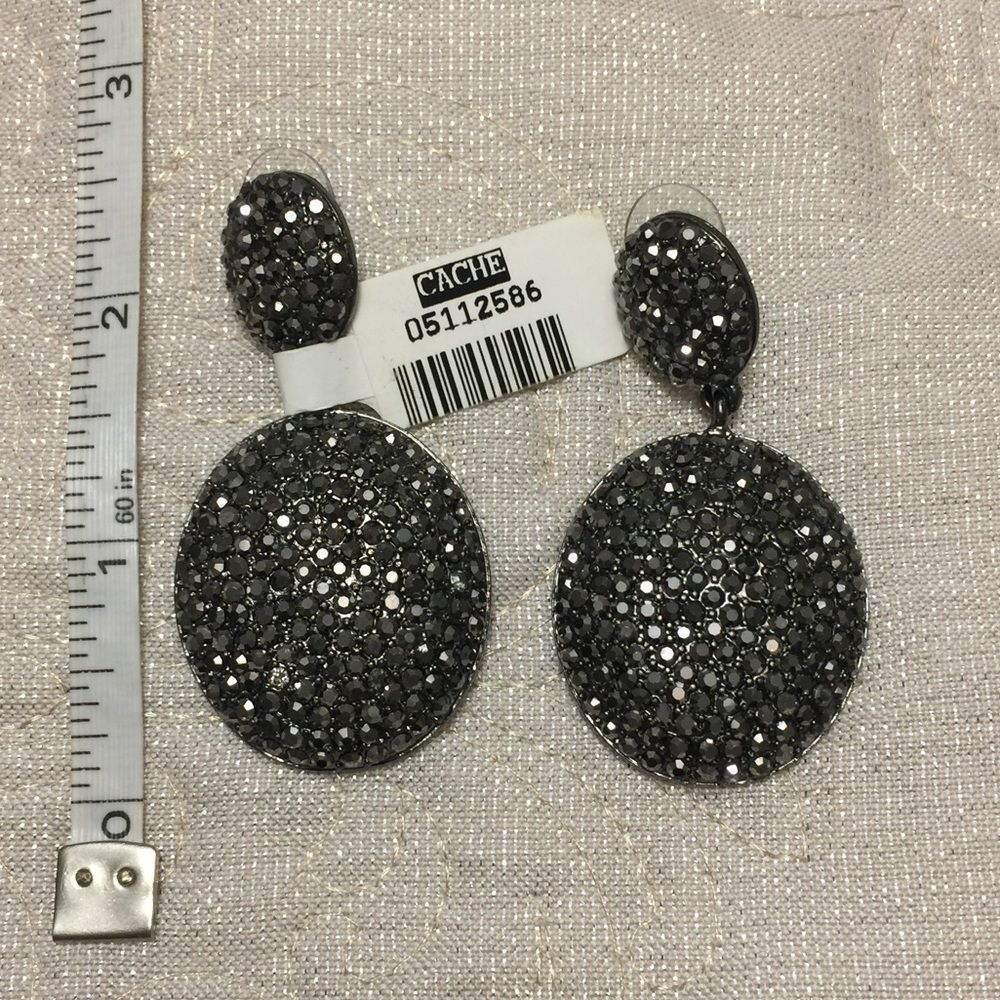 Cache beautiful earrings - Picture 5 of 6